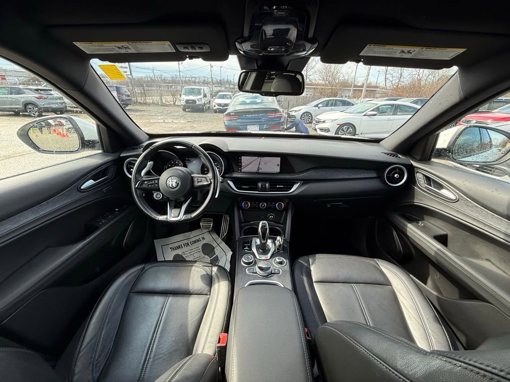 Used 2022 Alfa Romeo Stelvio Sprint image 24