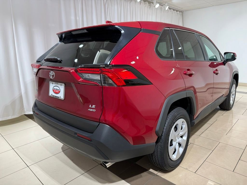 Certified 2025 Toyota RAV4 LE AWD/4WD image 5