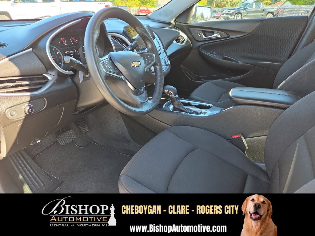 Used 2024 Chevrolet Malibu LT FWD image 11
