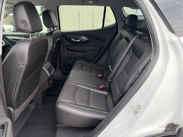 Used 2023 GMC Terrain SLT FWD image 24