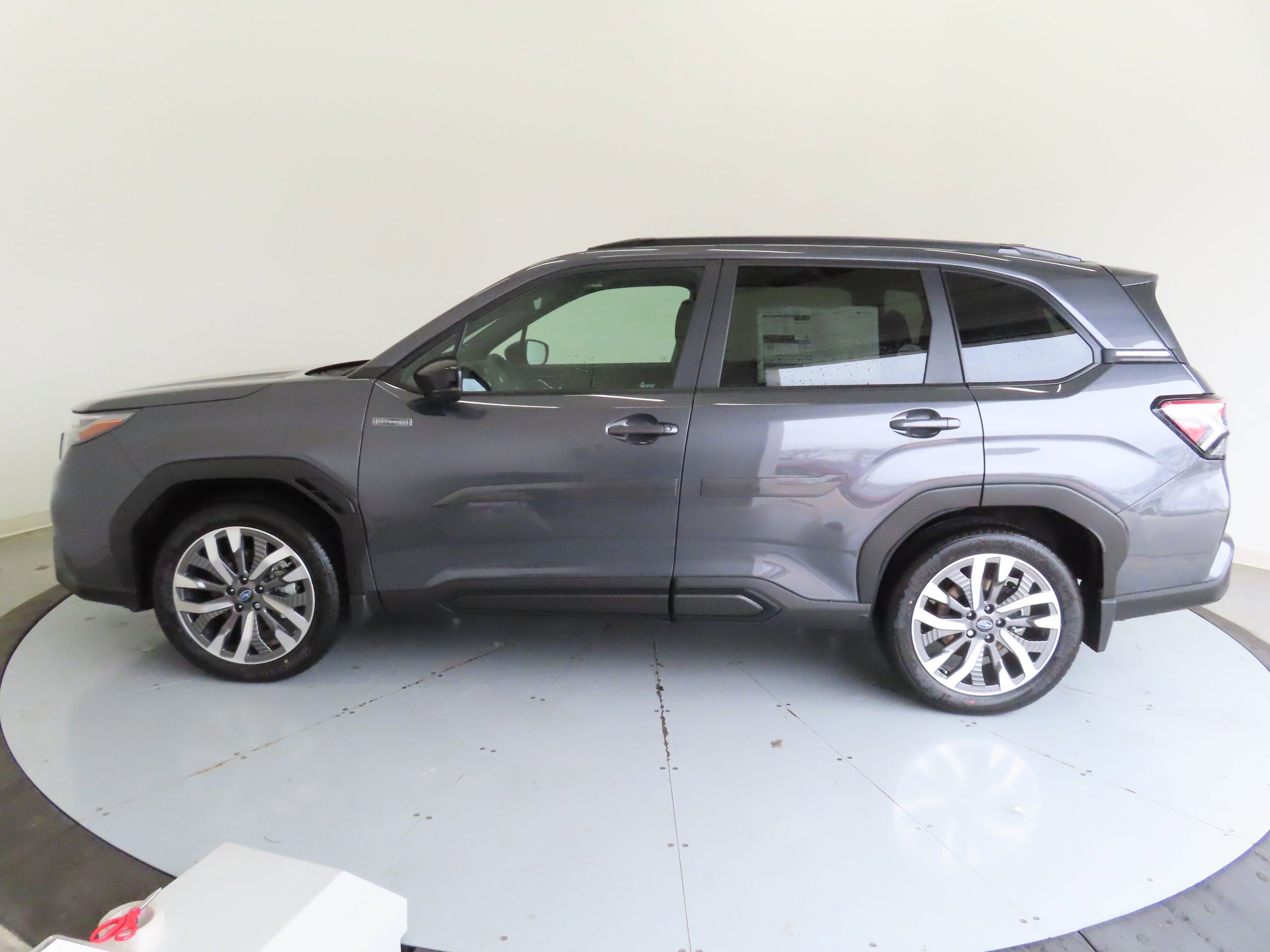 New 2025 Subaru Forester Touring image 9