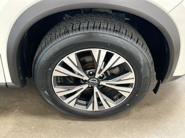 Used 2023 Nissan Rogue SV AWD/4WD image 5