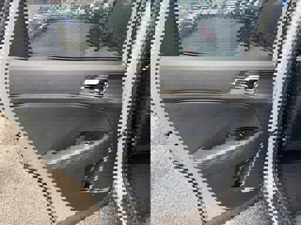 Used 2024 Kia Sportage X-Line w/ X-Line Premium Package image 16