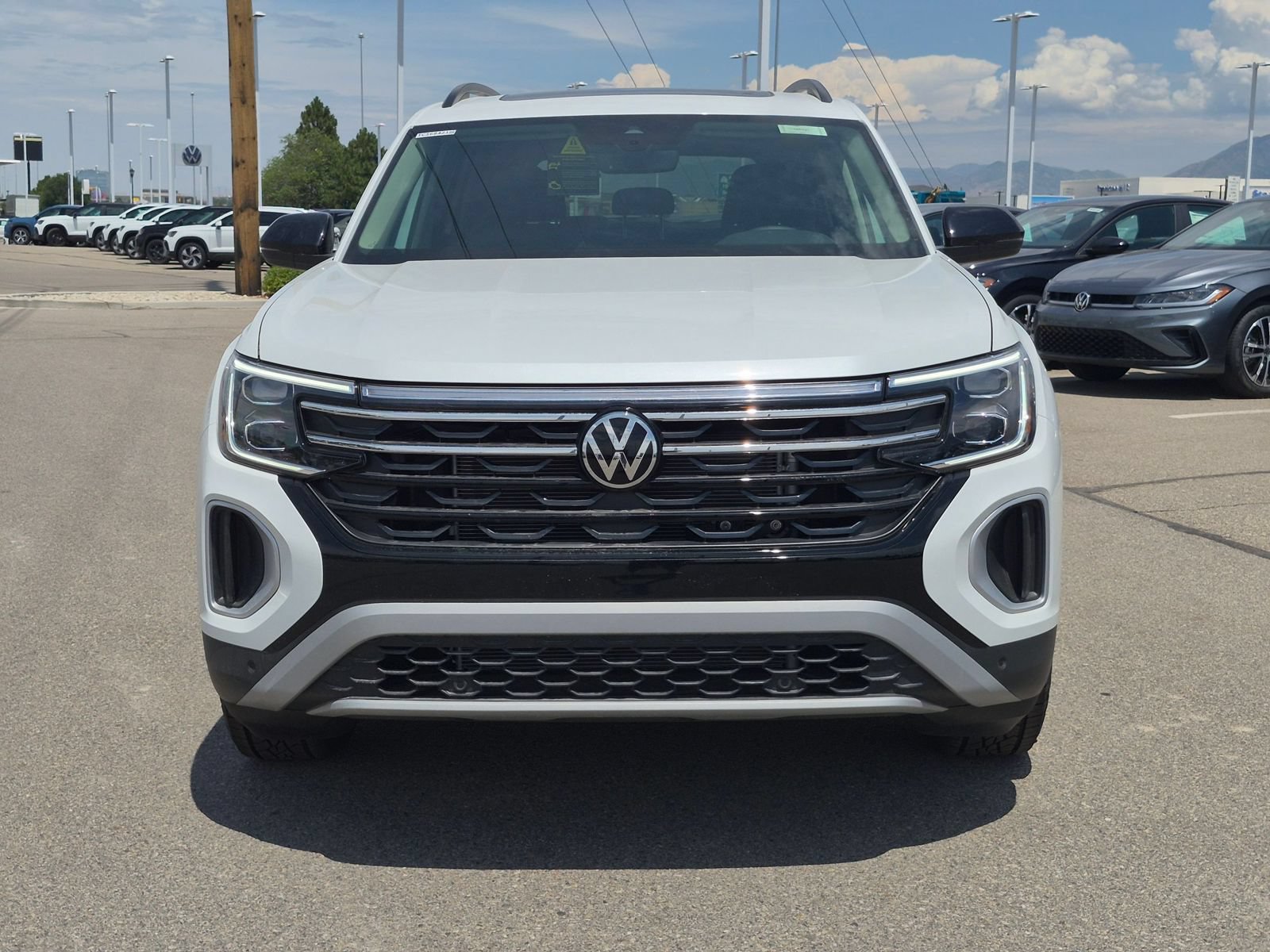 New 2026 Volkswagen Atlas Peak Edition AWD/4WD image 8