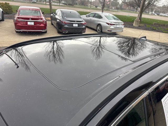 Used 2023 Volvo XC60 B5 Core image 11