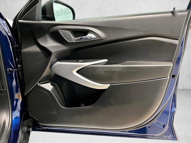 Used 2024 Chevrolet Trax LS FWD image 19