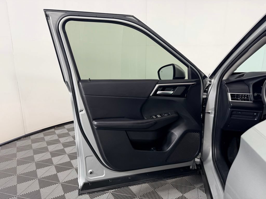 Used 2024 Mitsubishi Outlander SE AWD/4WD image 27