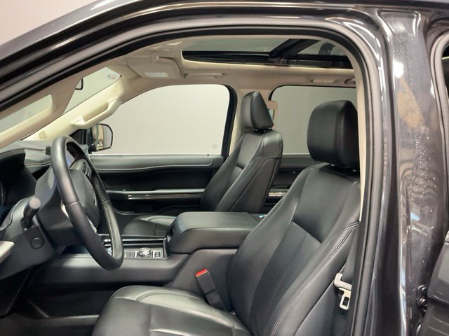 Used 2024 Ford Expedition XLT AWD/4WD image 17