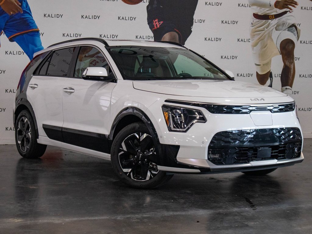 New 2023 Kia Niro Wave image 2