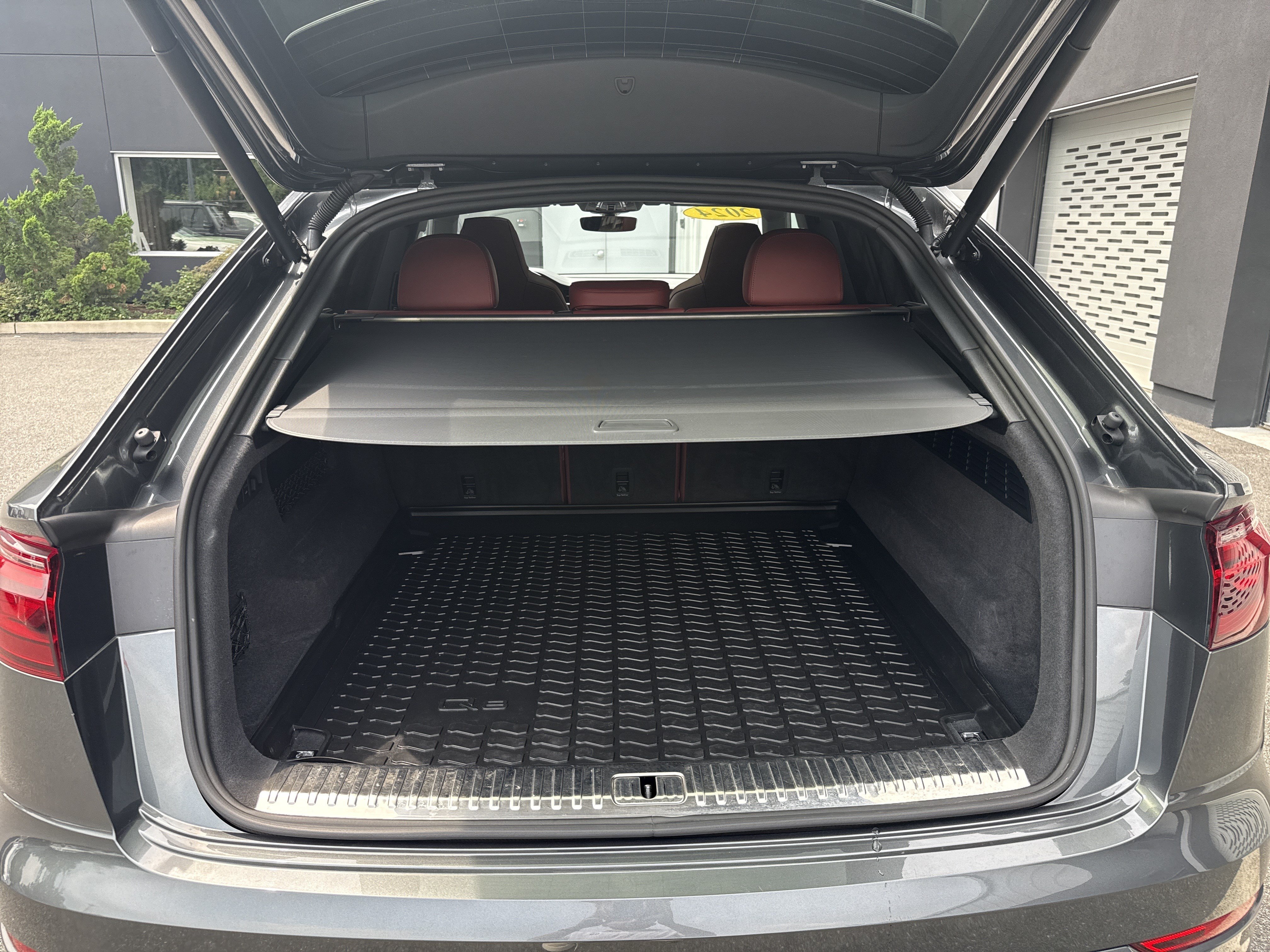 Used 2024 Audi SQ8 Prestige w/ Prestige Package AWD/4WD image 28