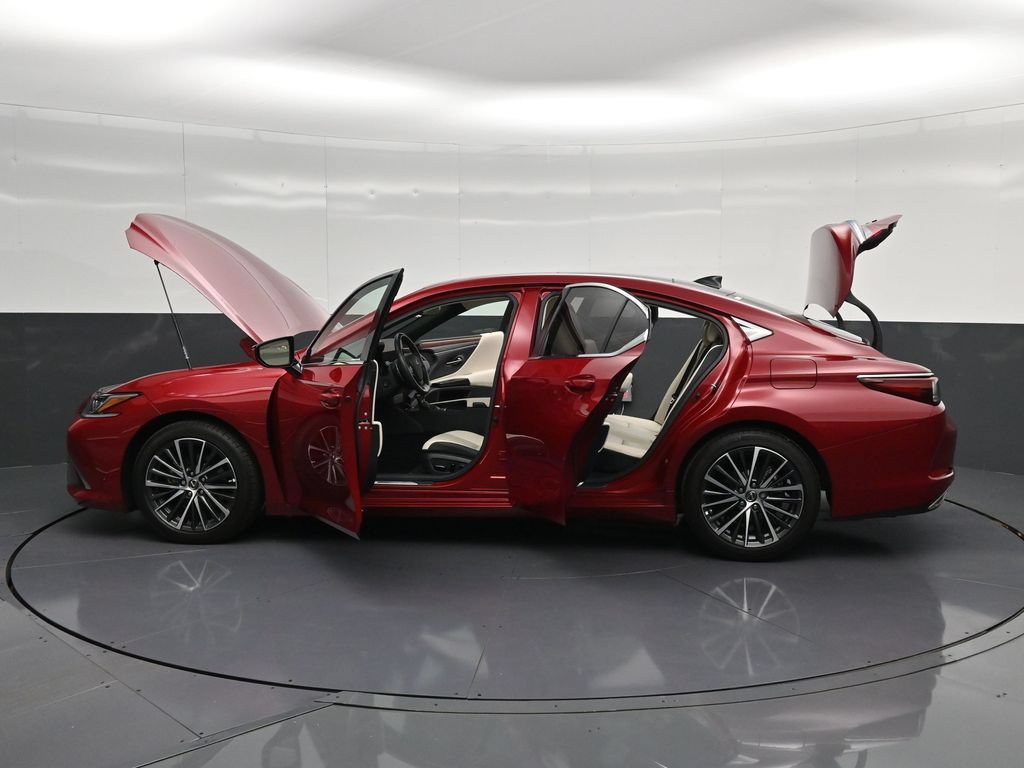 Used 2025 Lexus ES 350 w/ Premium Package FWD image 30