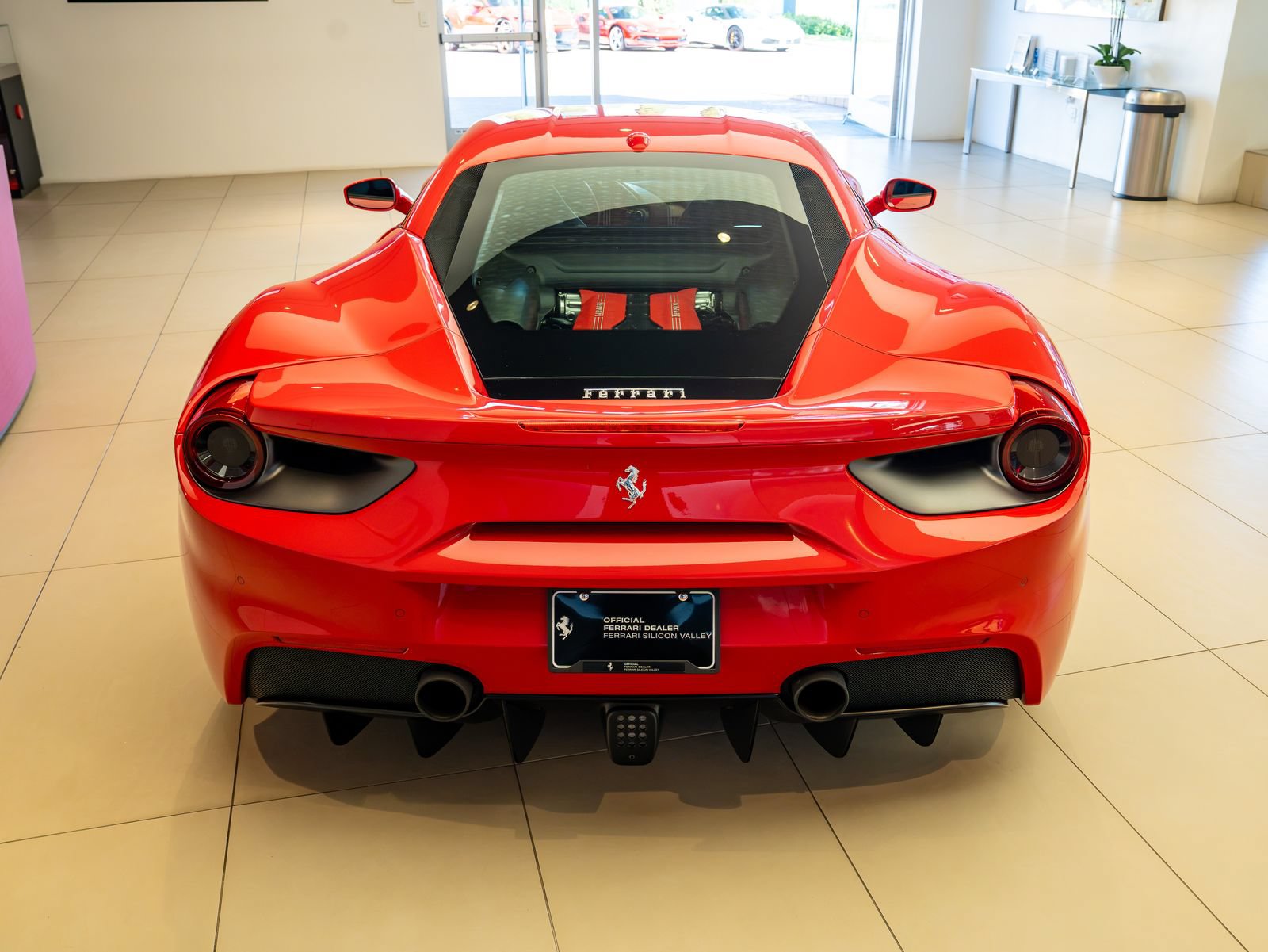Used 2019 Ferrari 488 GTB RWD image 5