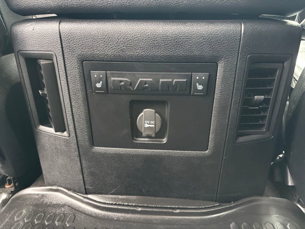 Used 2014 RAM 1500 Laramie w/ Convenience Group image 13