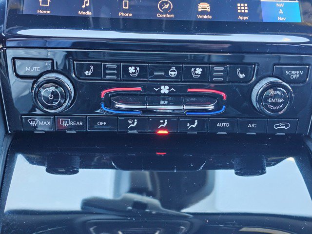 Certified 2024 Jeep Grand Cherokee Limited w/ Luxury Tech Group II AWD/4WD image 35