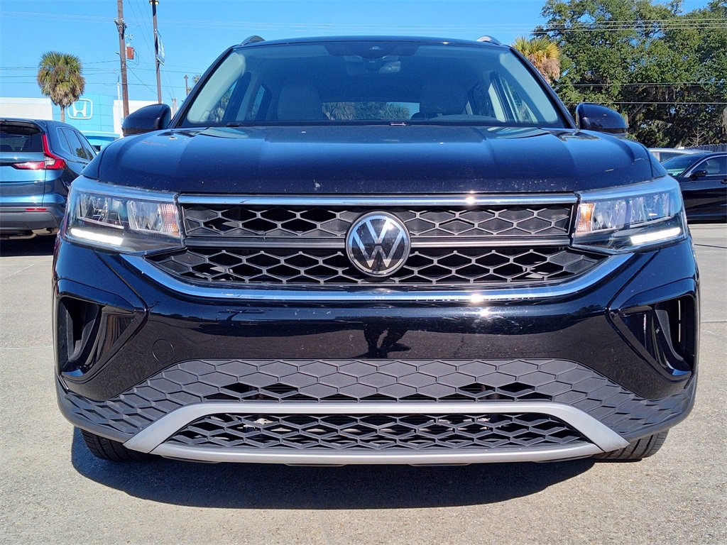 Used 2024 Volkswagen Taos SE image 16