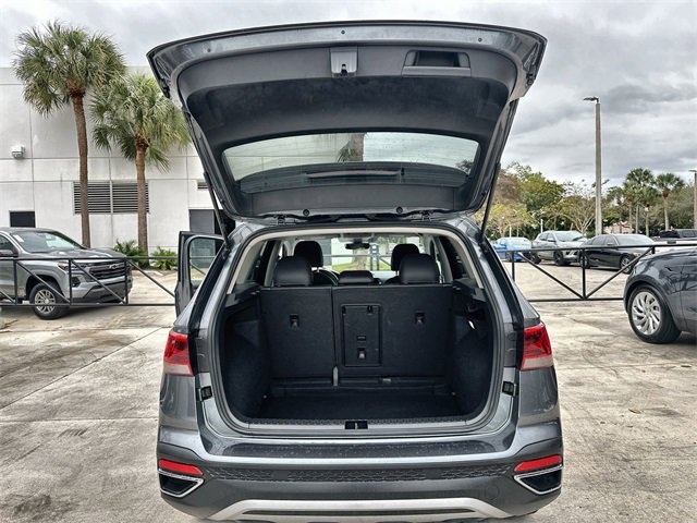 Used 2024 Volkswagen Taos SE image 21