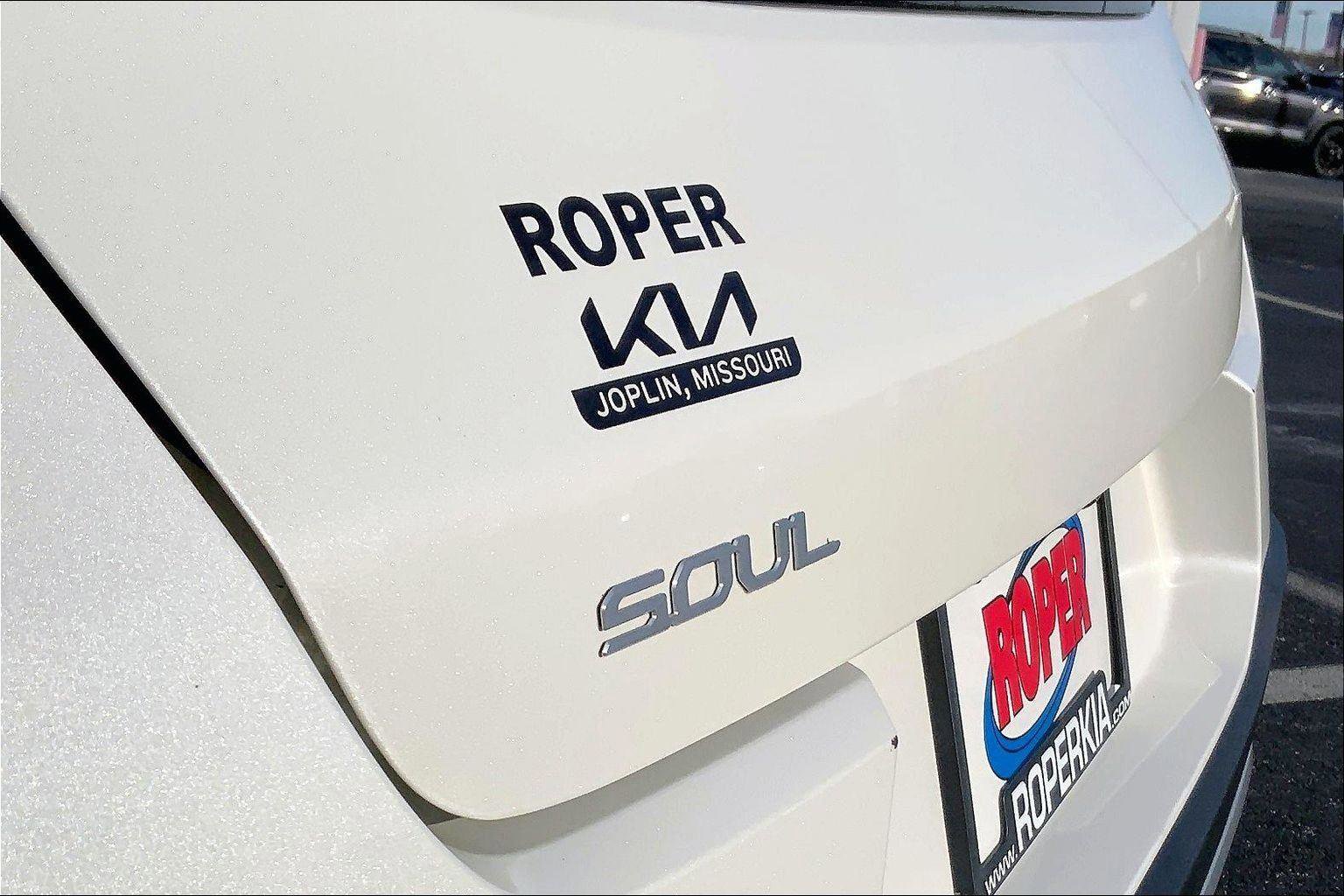 Used 2023 Kia Soul S image 8