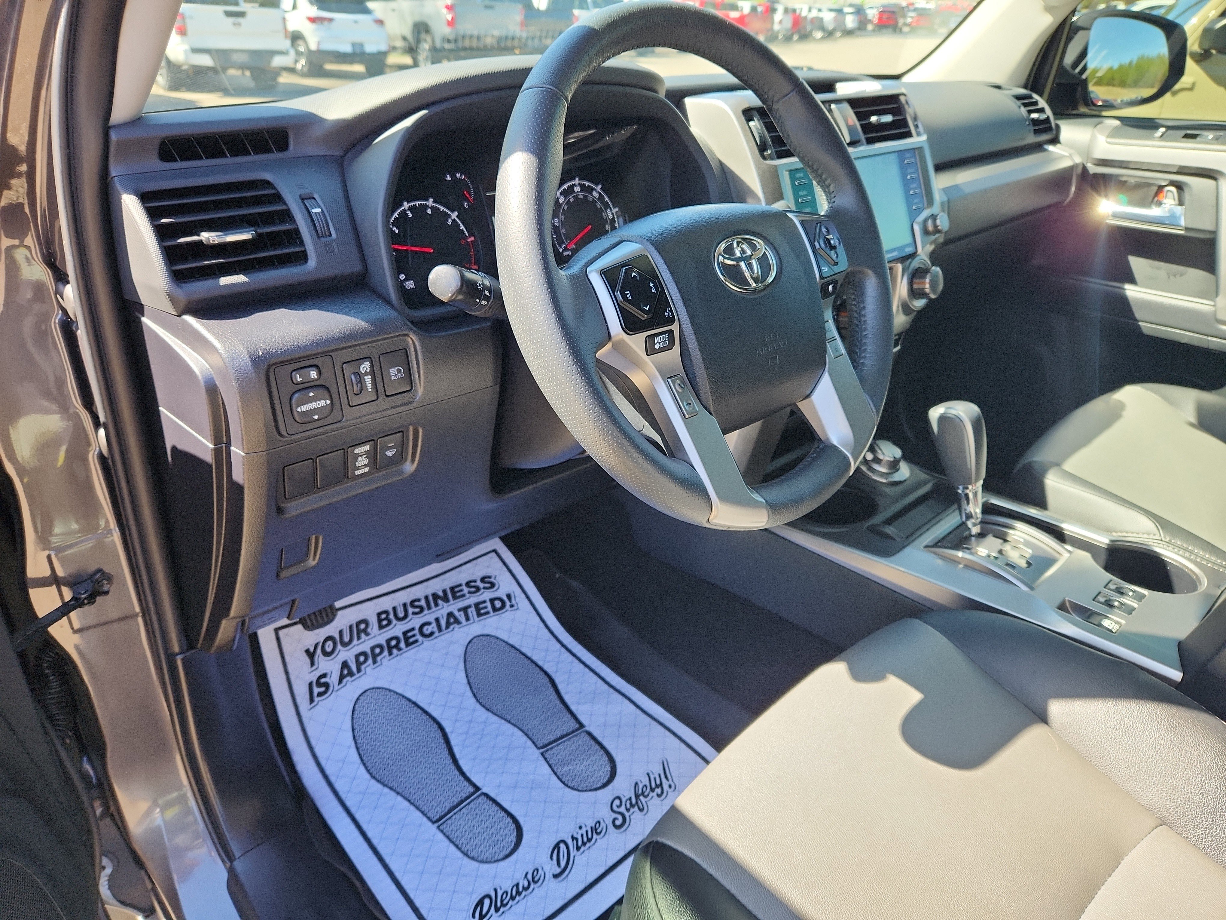 Used 2022 Toyota 4Runner SR5 Premium w/ Moonroof Package image 25