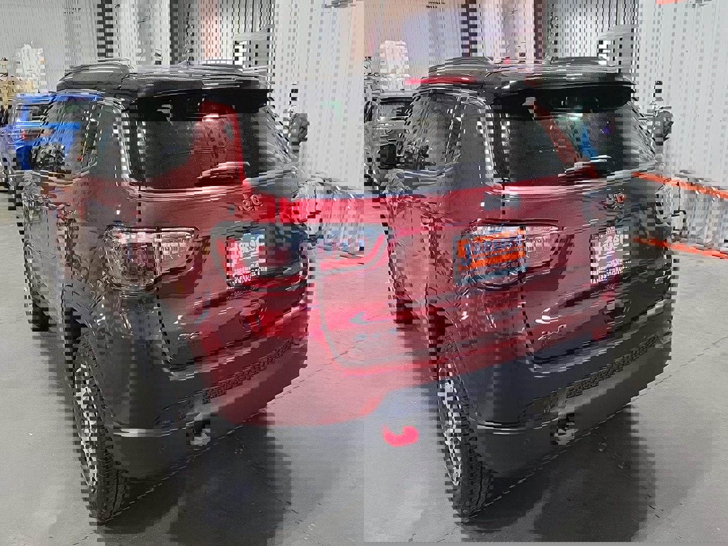 Used 2022 Jeep Compass Trailhawk image 4