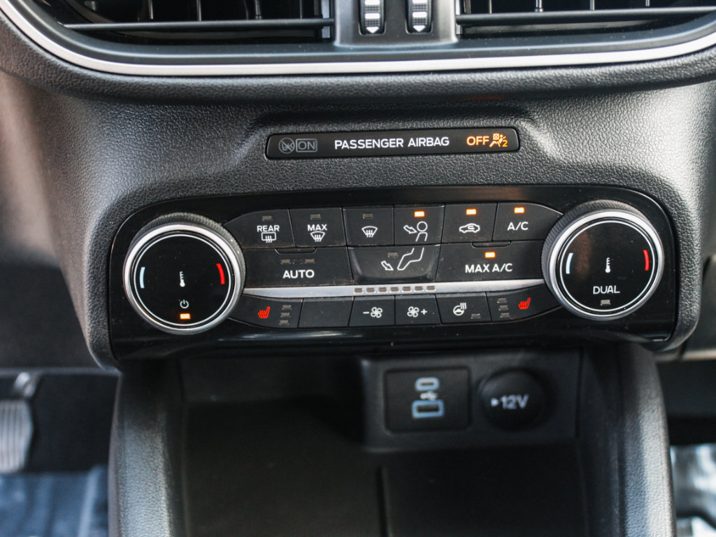 Used 2022 Ford Escape SEL FWD image 17