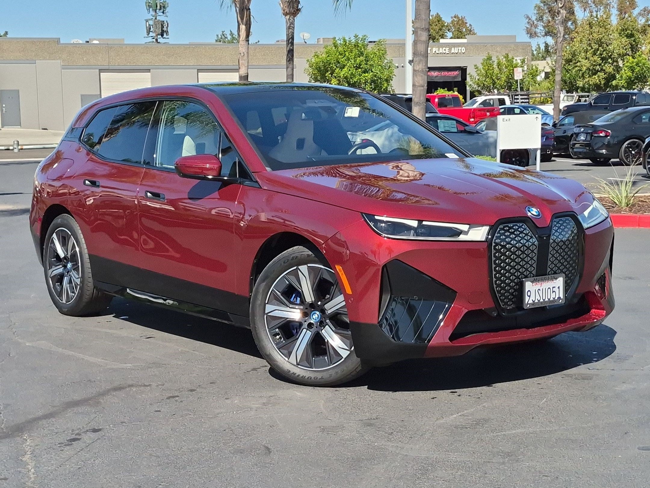 Certified 2024 BMW iX xDrive50 w/ Premium Package AWD/4WD image 2