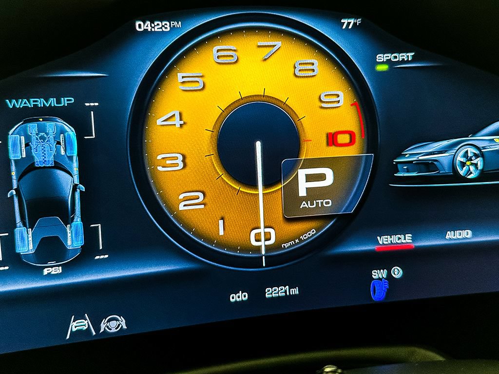 Certified 2025 Ferrari 12Cilindri RWD image 38