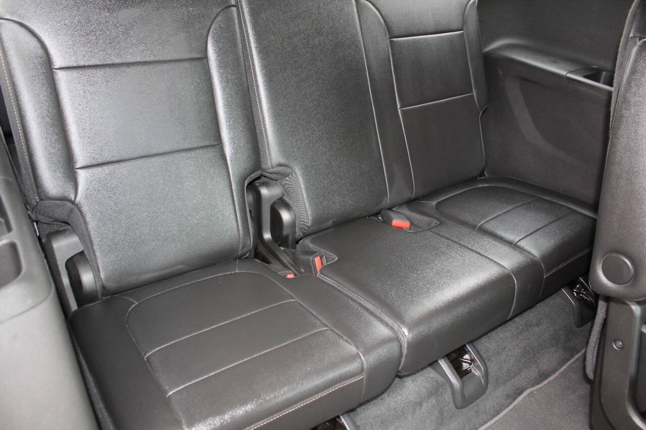 Used 2023 Chevrolet Traverse LT AWD/4WD image 19