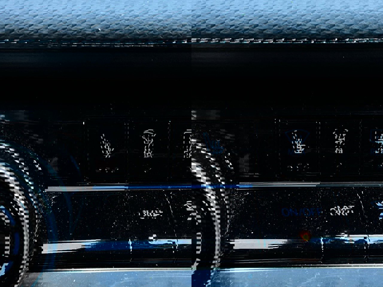 Used 2025 Chevrolet Equinox LT image 25