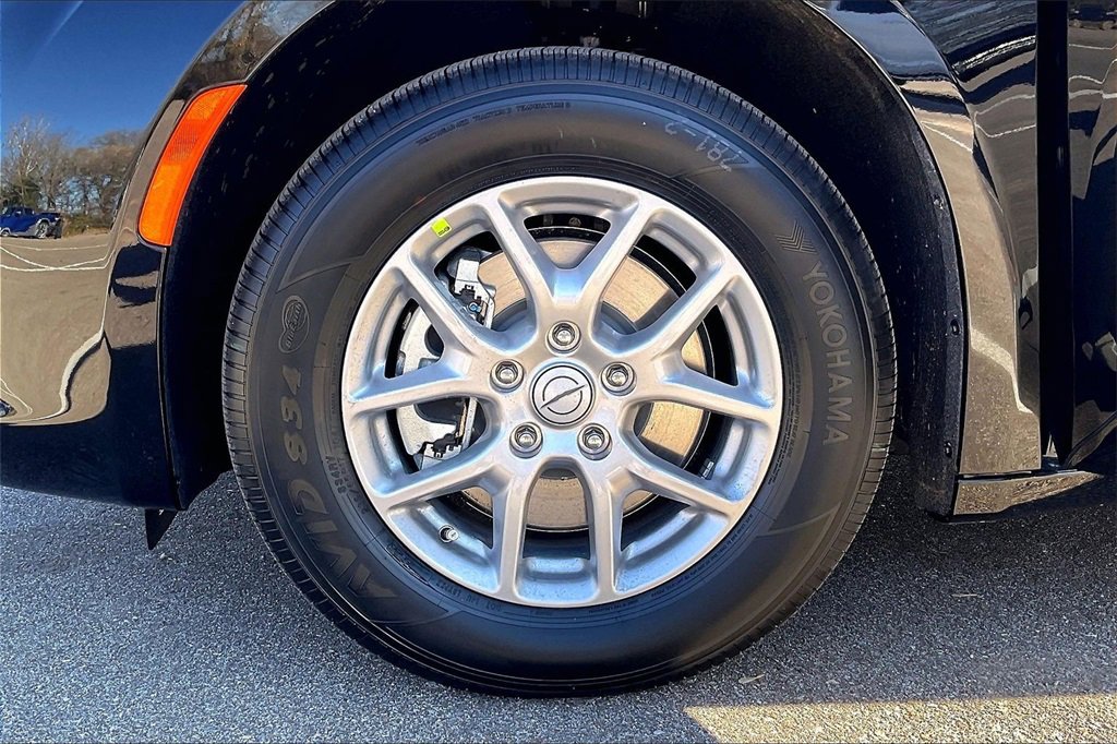 New 2026 Chrysler Voyager LX image 12