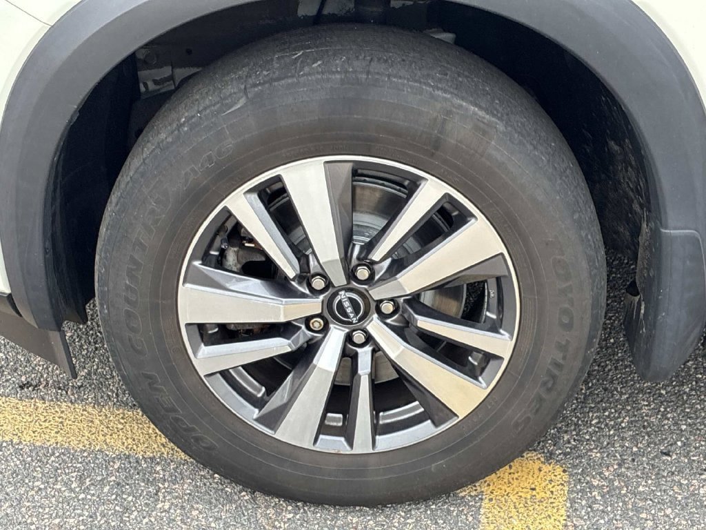 Used 2023 Nissan Pathfinder SL AWD/4WD image 21