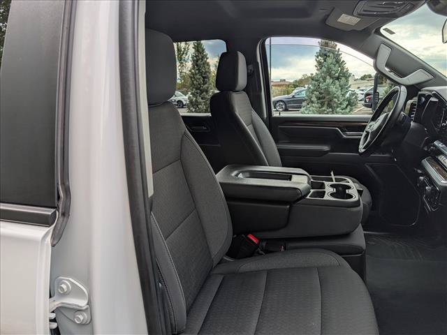 Used 2025 Chevrolet Silverado 2500 LT w/ Convenience Package AWD/4WD image 14