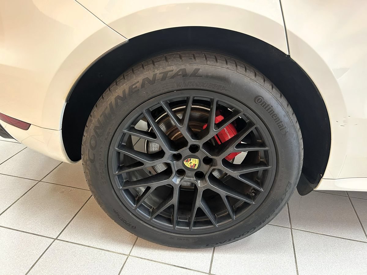 Used 2017 Porsche Macan GTS AWD/4WD image 60