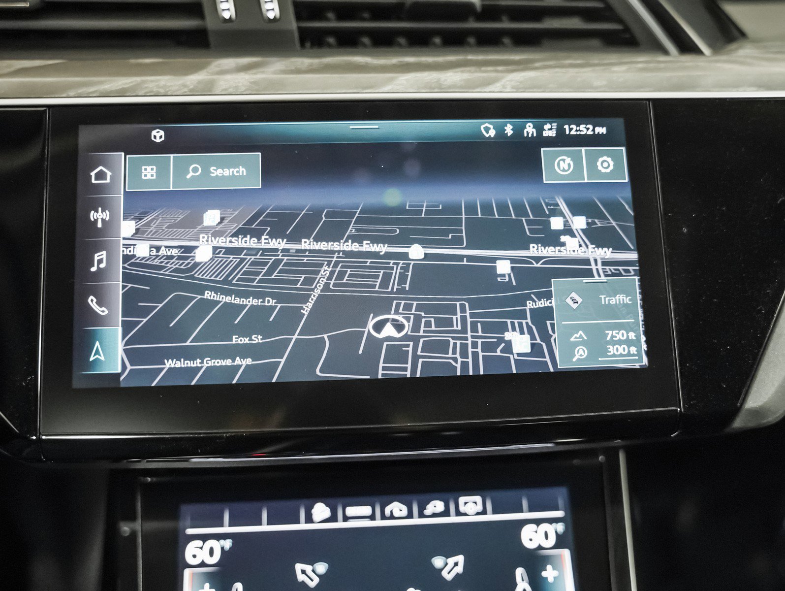 Used 2022 Audi e-tron Premium Plus w/ Premium Plus Package image 21