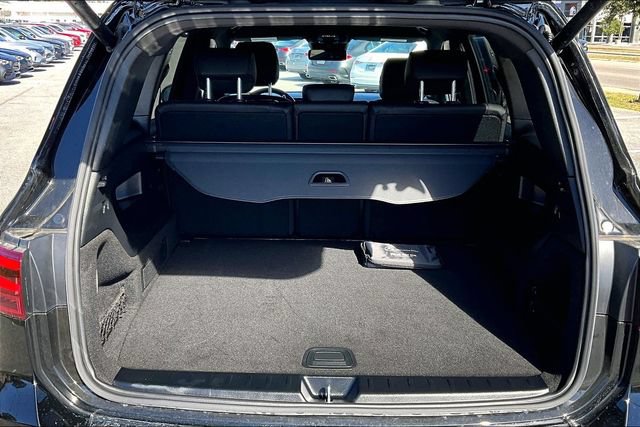 Used 2025 Mercedes-Benz GLB 250 image 25