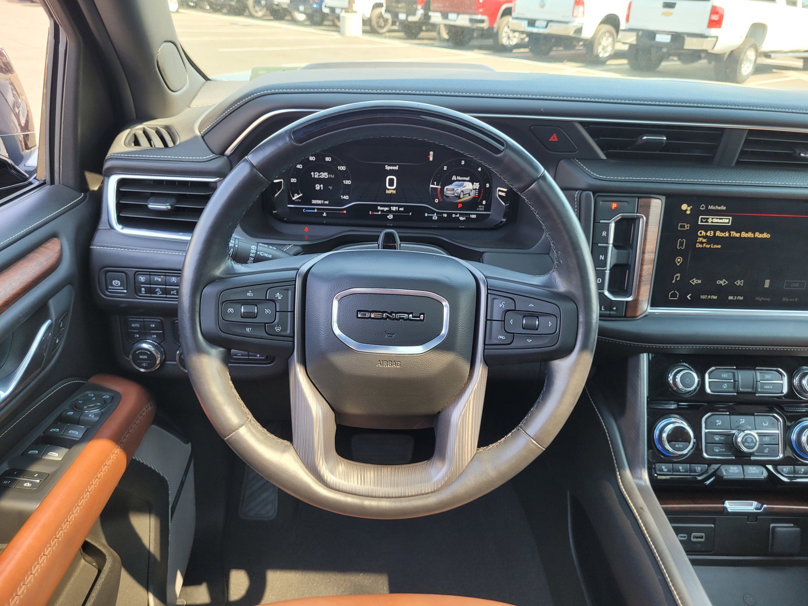 Used 2024 GMC Yukon Denali Ultimate image 16