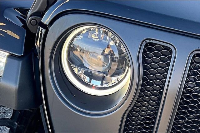 Used 2023 Jeep Wrangler Rubicon w/ Dual Top Group image 29