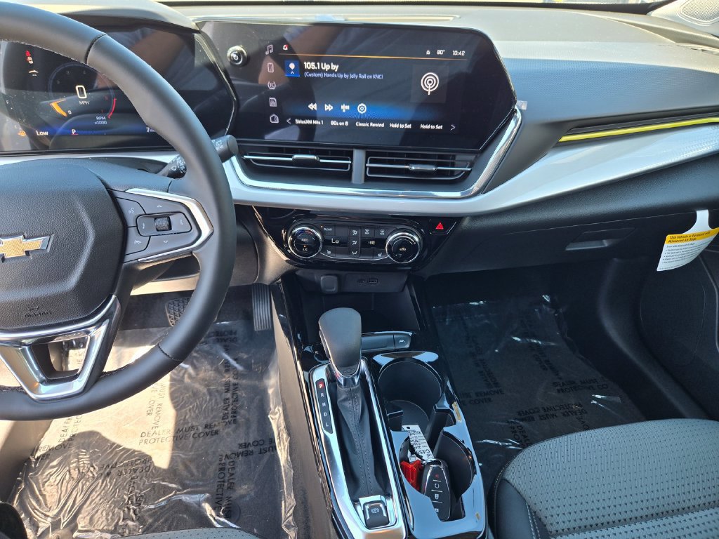 New 2026 Chevrolet Trax LT w/ Driver Confidence Package FWD image 13