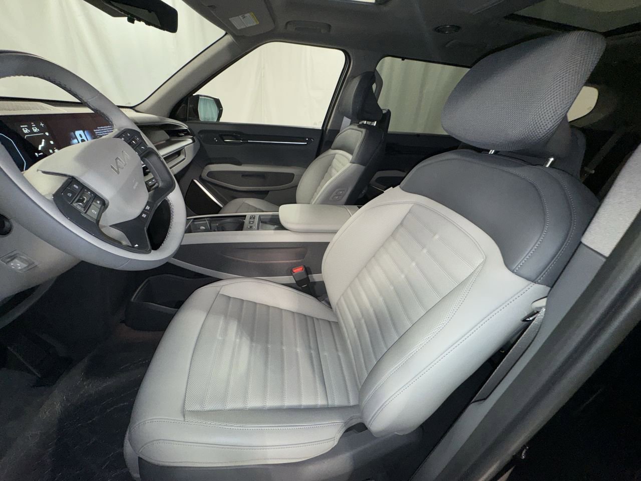 New 2026 Kia EV9 Land image 13