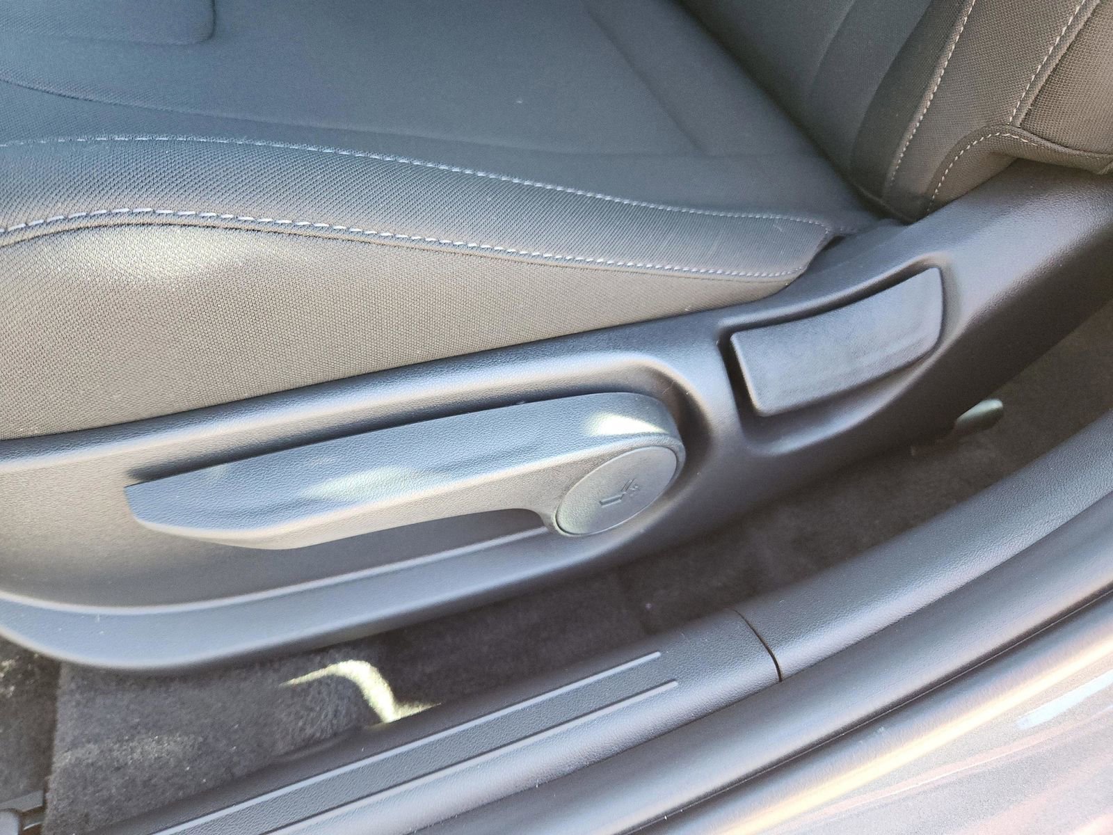 New 2026 Hyundai Elantra Sport image 14