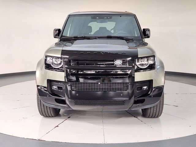 Used 2025 Land Rover Defender 110 X image 9