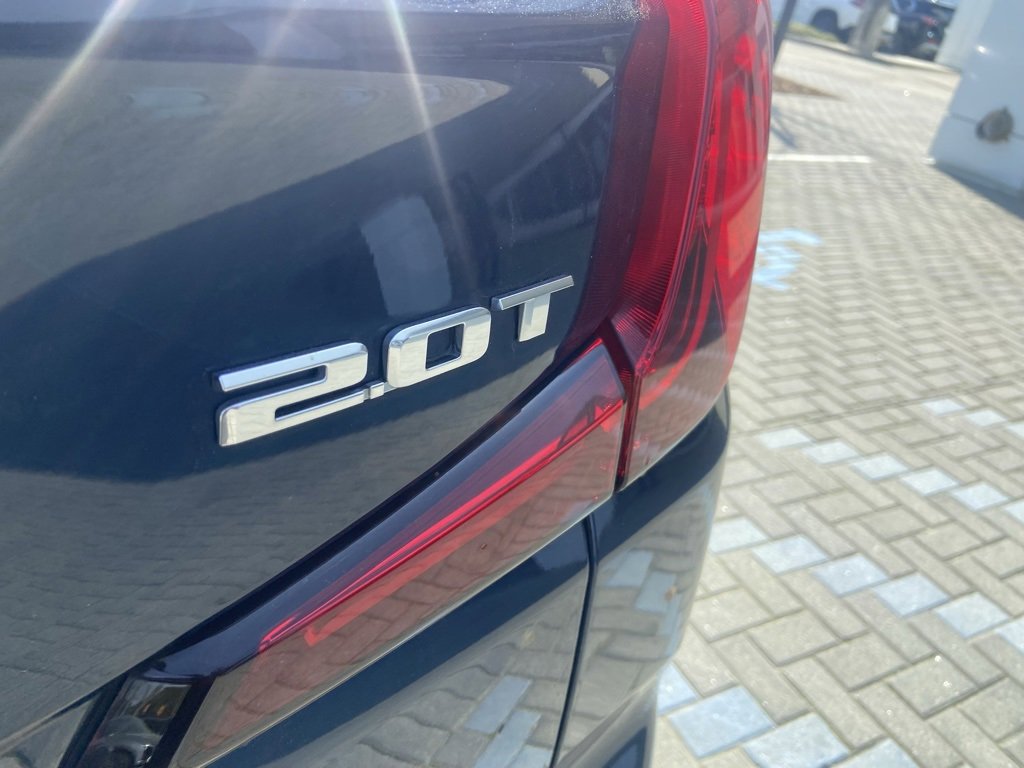 Used 2019 Cadillac XT4 Premium Luxury image 11