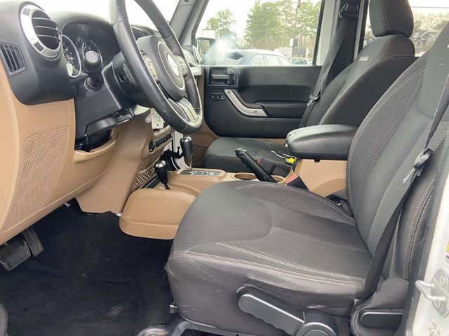 Used 2018 Jeep Wrangler Unlimited Sahara image 11