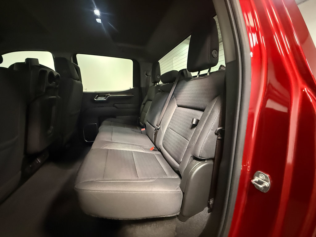 Used 2023 Chevrolet Silverado 1500 LT AWD/4WD image 8