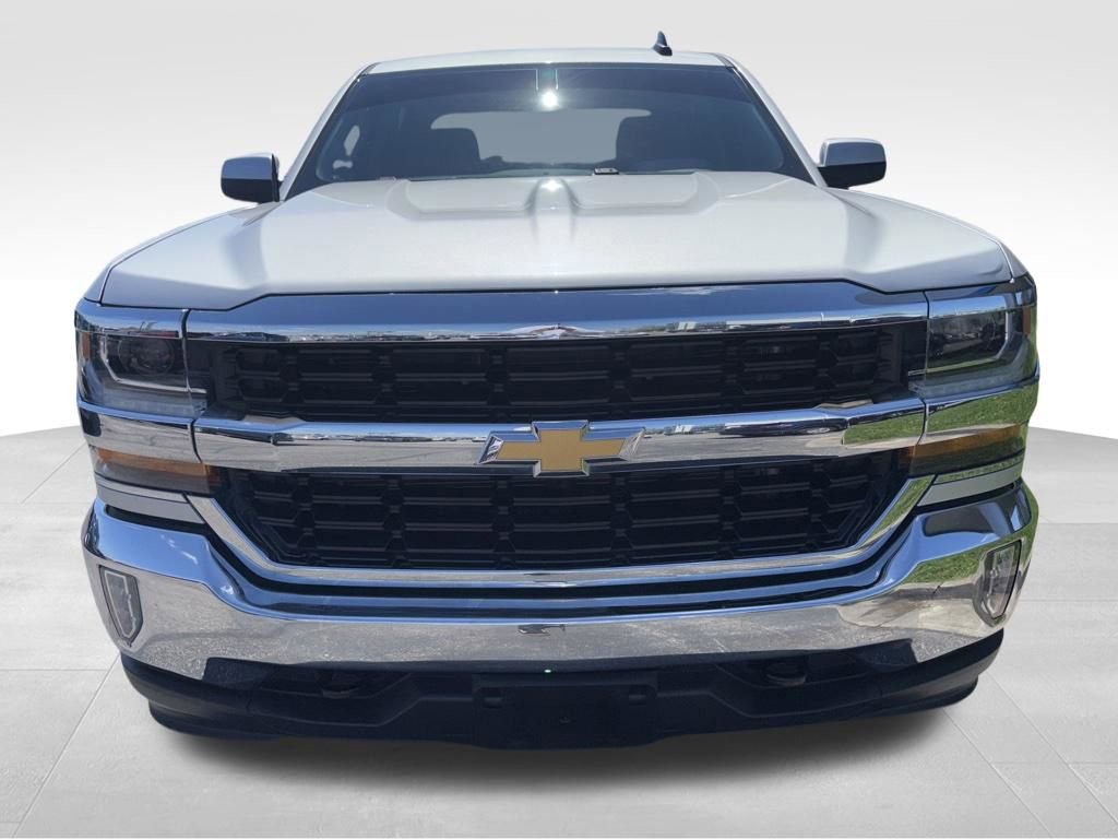 Used 2017 Chevrolet Silverado 1500 LT w/ All Star Edition image 9