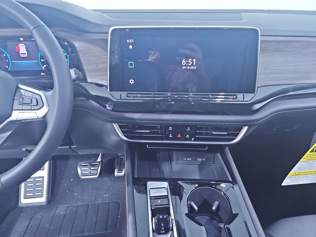 New 2026 Volkswagen Atlas SEL Premium R-Line image 17