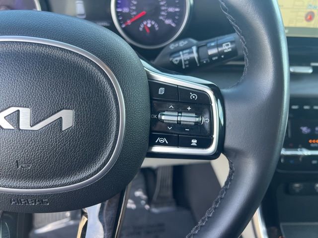 Used 2022 Kia Carnival SX image 12