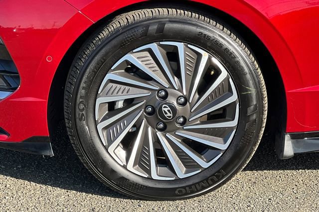Certified 2025 Hyundai Sonata Limited image 34