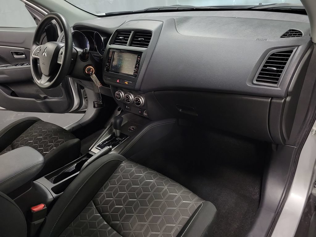 Used 2024 Mitsubishi Outlander Sport ES AWD/4WD image 31