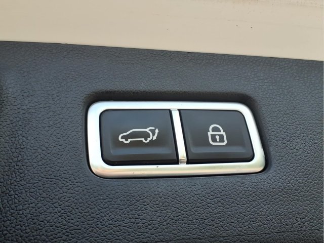 Used 2023 Kia Sorento EX w/ Panoramic Sunroof Package FWD image 23