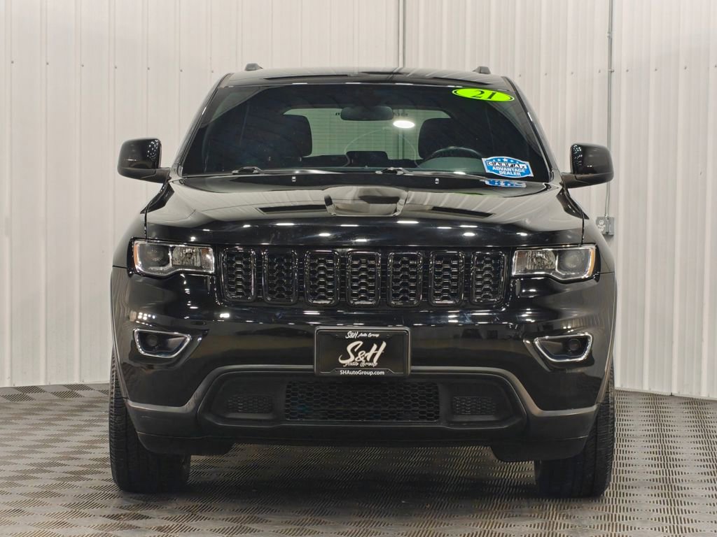 Used 2021 Jeep Grand Cherokee Laredo AWD/4WD image 11